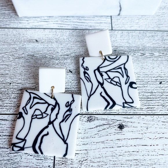Black and White Polymer clay earrings, aesthetic jewelry, line art earrings - Picture 6 of 6